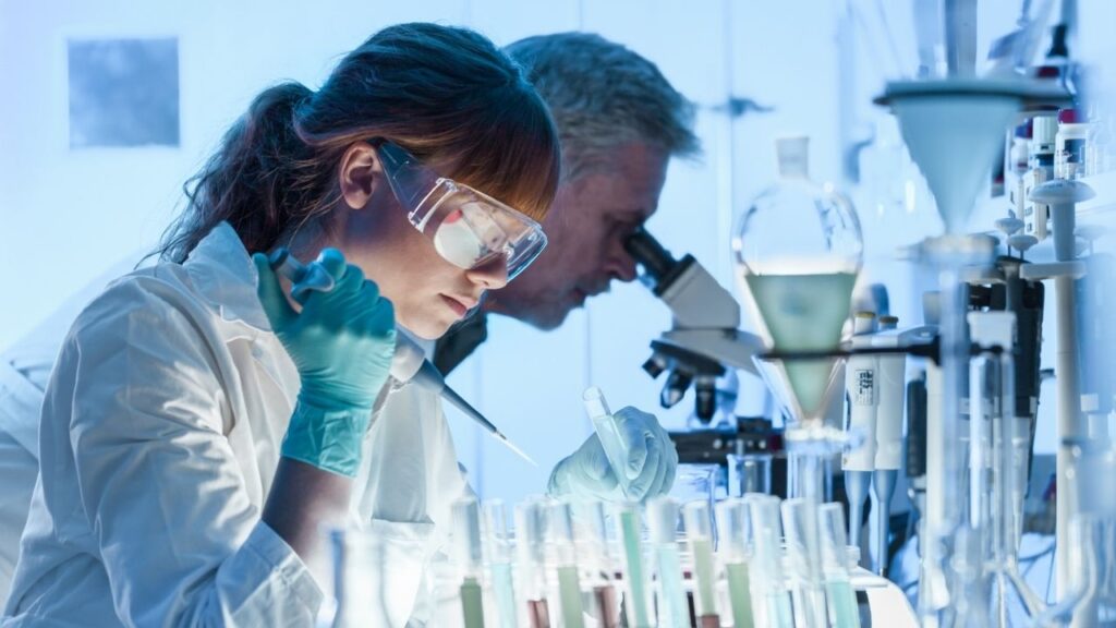 Jaki biznes w 2023 - zdrowie i opieka społeczna