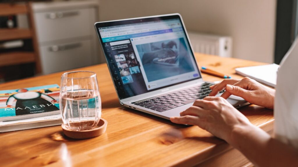 Praca zdalna - jak zarządzać